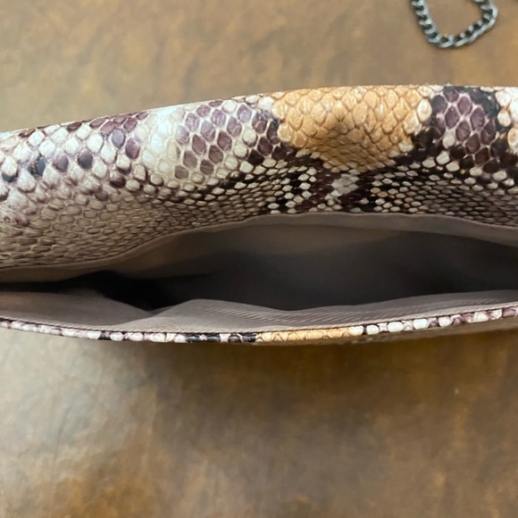 A New Day Faux Snakeskin Pattern Chain Shoulder Bag - Picture 3 of 6
